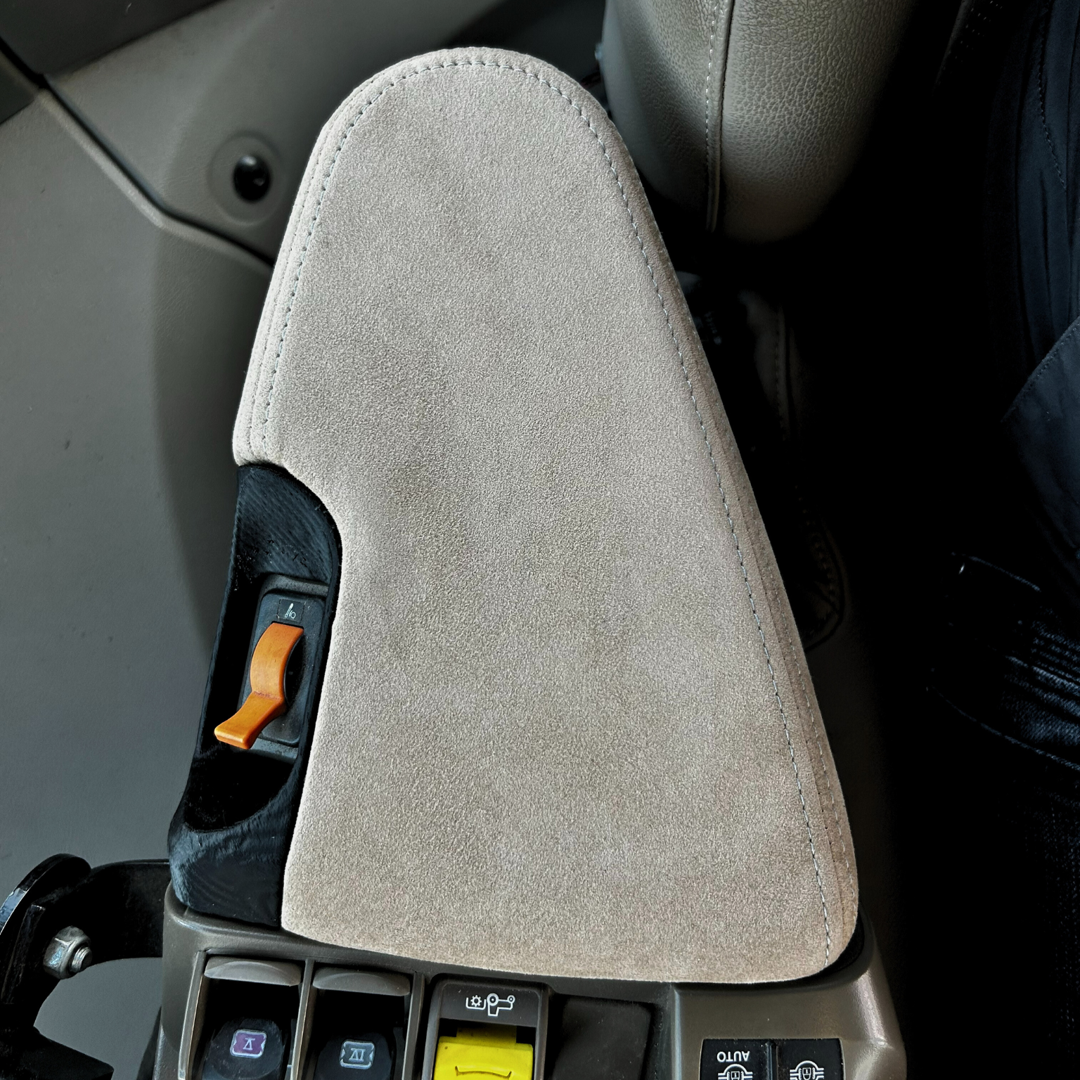 ALJ2 - JOHN DEERE 8R Command